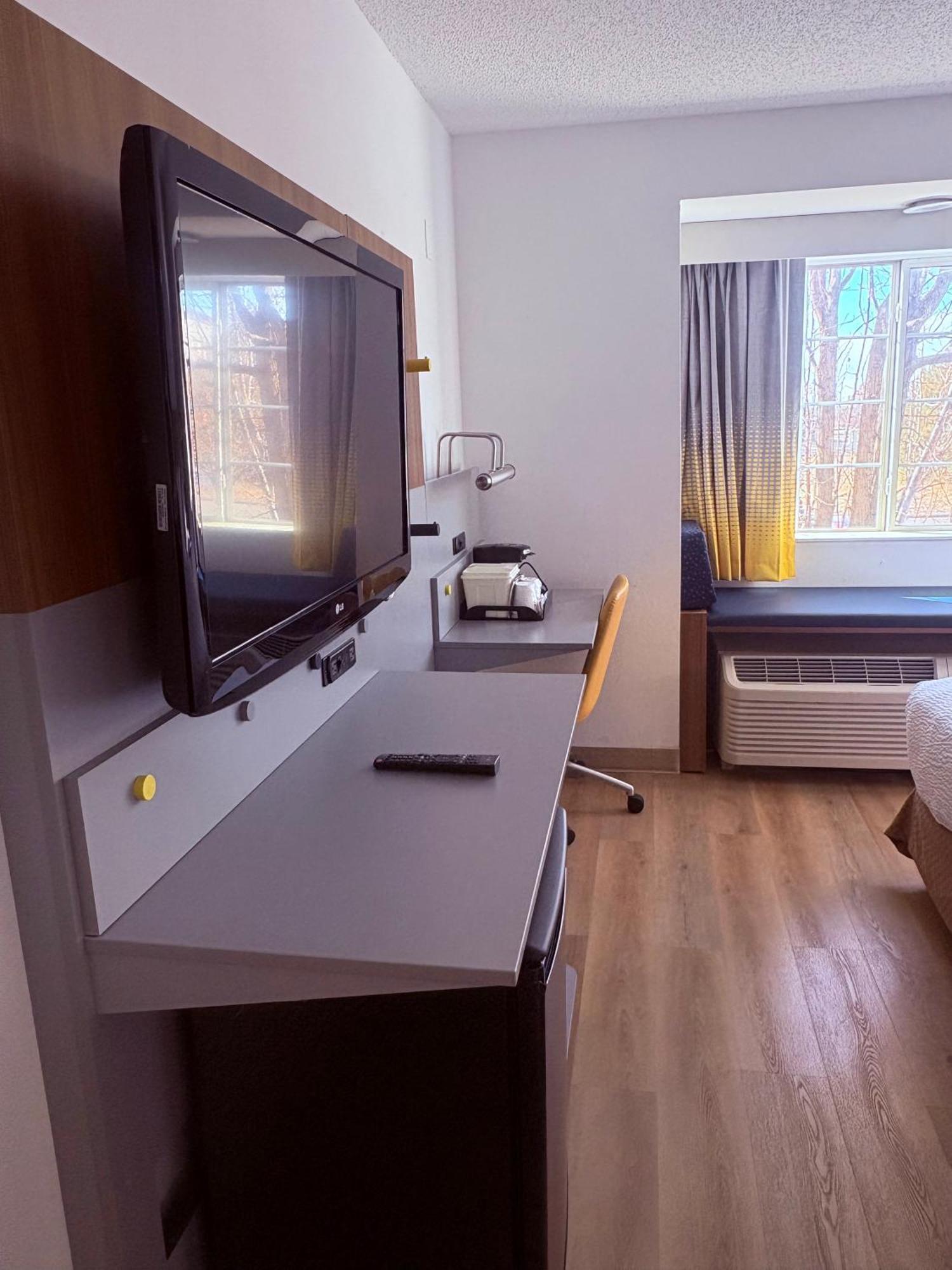 Microtel Inn & Suites By Wyndham Denver Airport Экстерьер фото