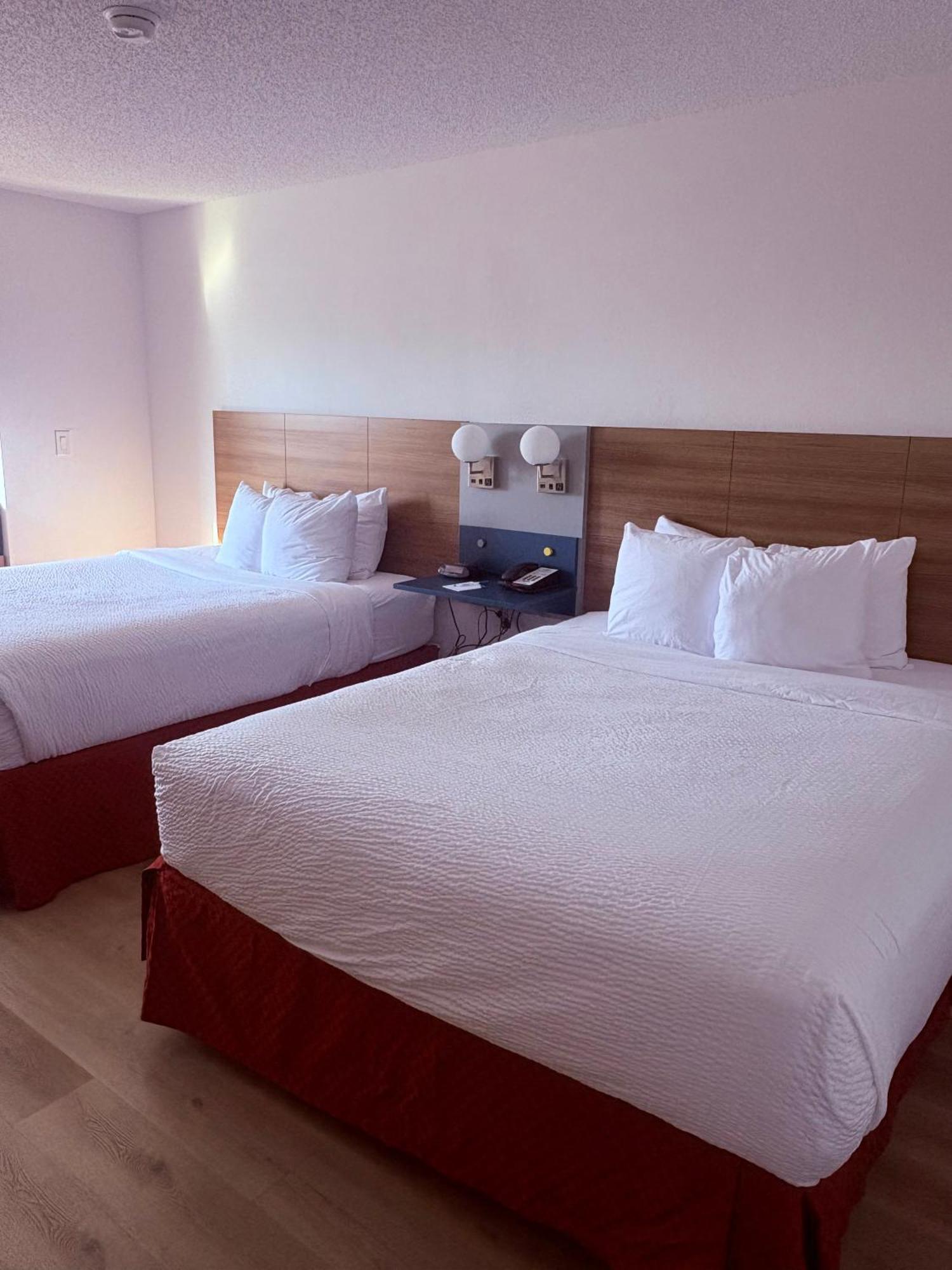 Microtel Inn & Suites By Wyndham Denver Airport Экстерьер фото